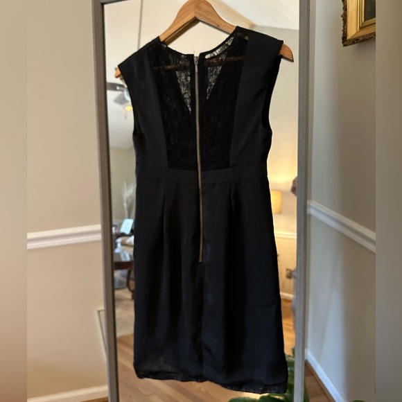 BCBG Generation Black V Neck Lace Shift Dress - Picture 8 of 8